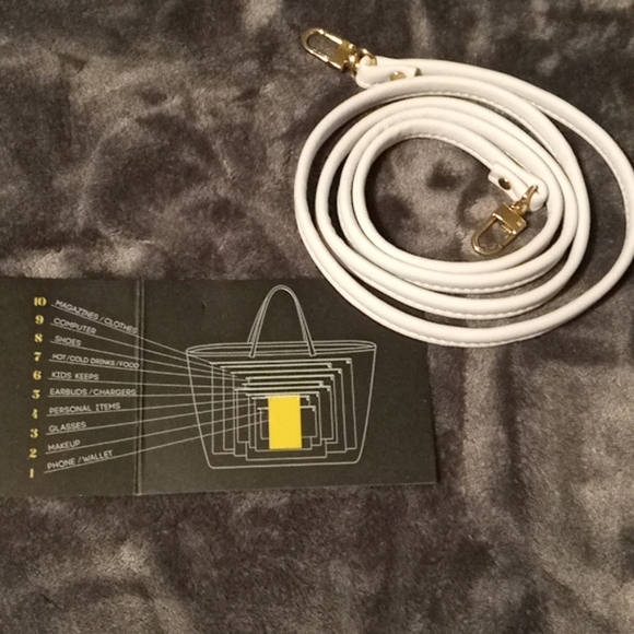 On The Go OTG 247 #1 palm crossbody - Picture 4 of 8